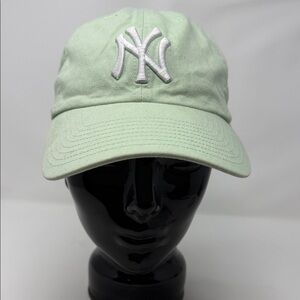 47 Men’s Green New York Yankees Strap  Back Logo Cap-Hat Urban Outfitters